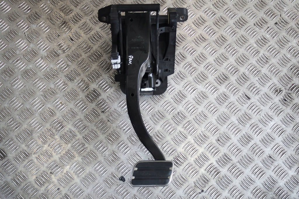 фото №1, Педаль тормоза porsche panamera 97042300900