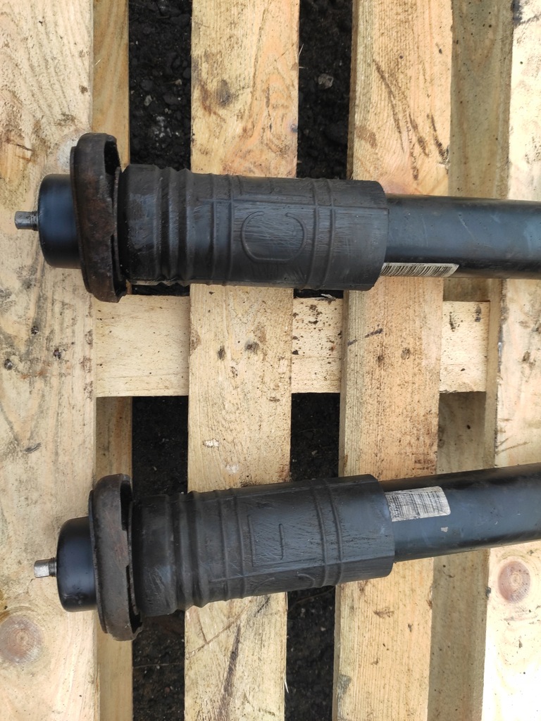 фото №8, Infiniti fx30d 3.0d fx35 qx70 амортизатор правий лівий задня цілий оригінал