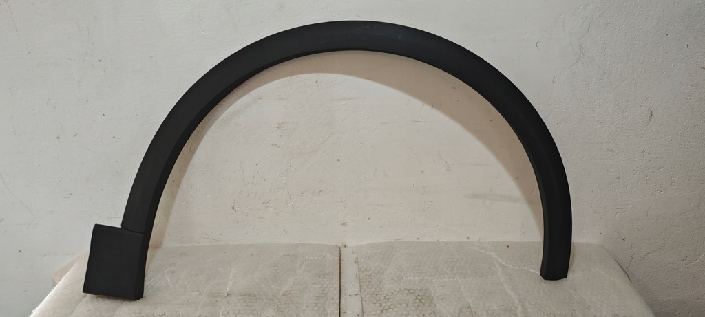 фото №1, Молдинг крыла правый перед audi q8 4m8