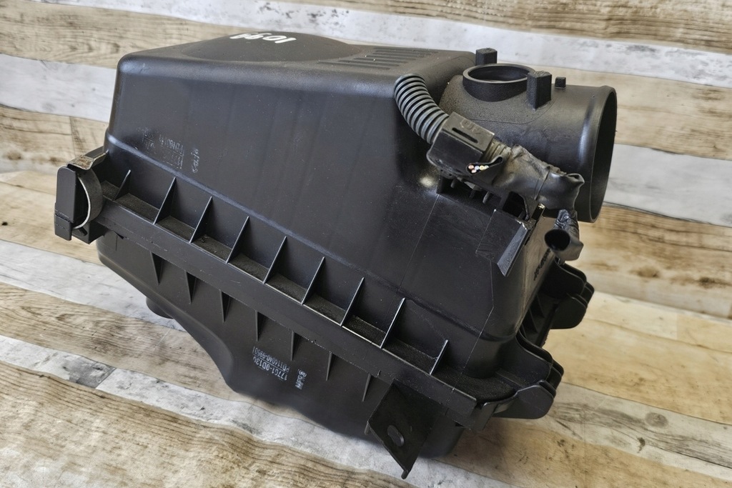 фото №7, Корпус фильтра воздуха pontiac vibe estate 177010d130 1.8l бензиновый 96kw