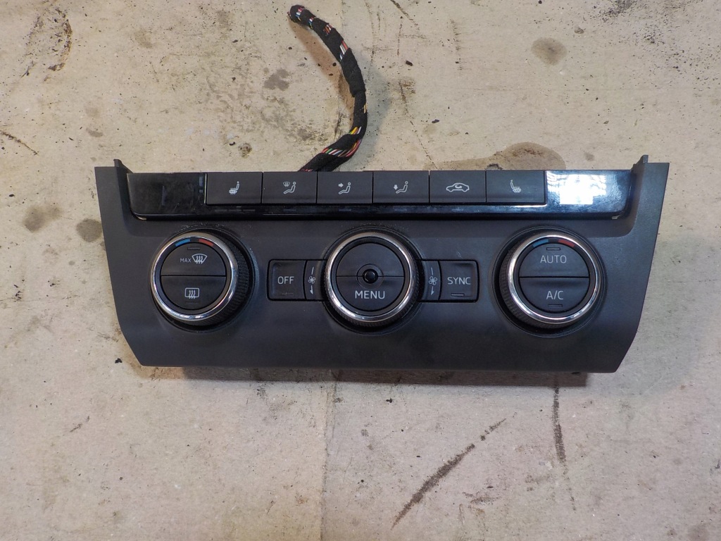 фото №1, Octavia iii панель кондиционера 5e0907044ac