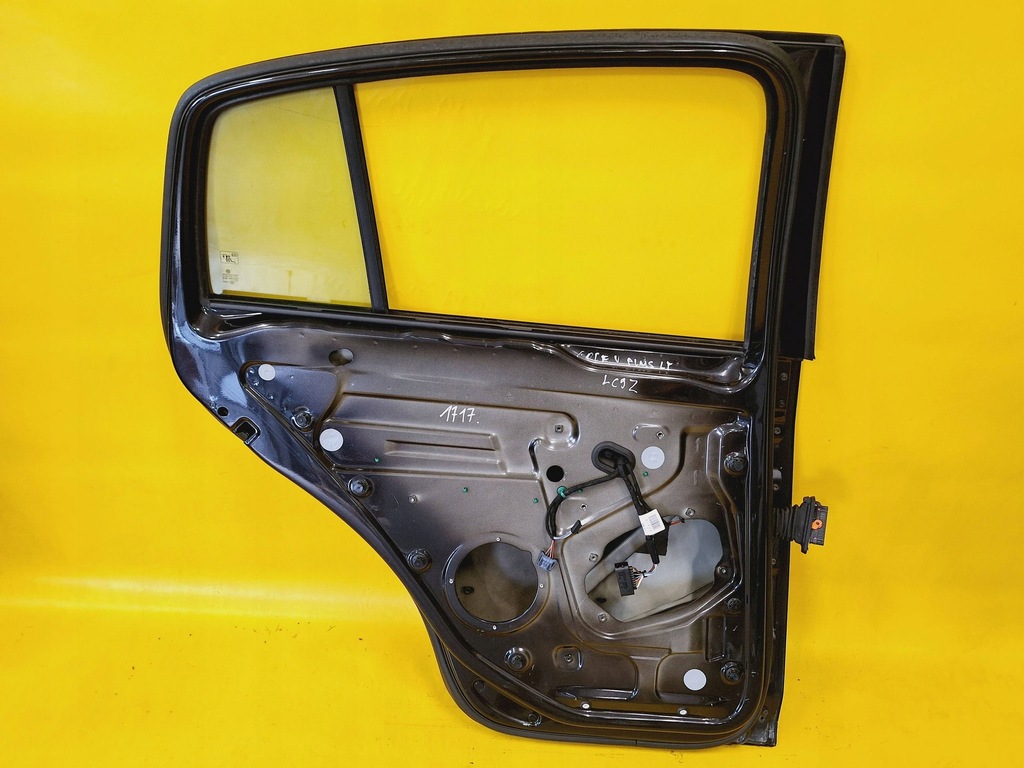 фото №8, Двері лівий задня ліва задні vw golf v plus lak: lc9z nr1717