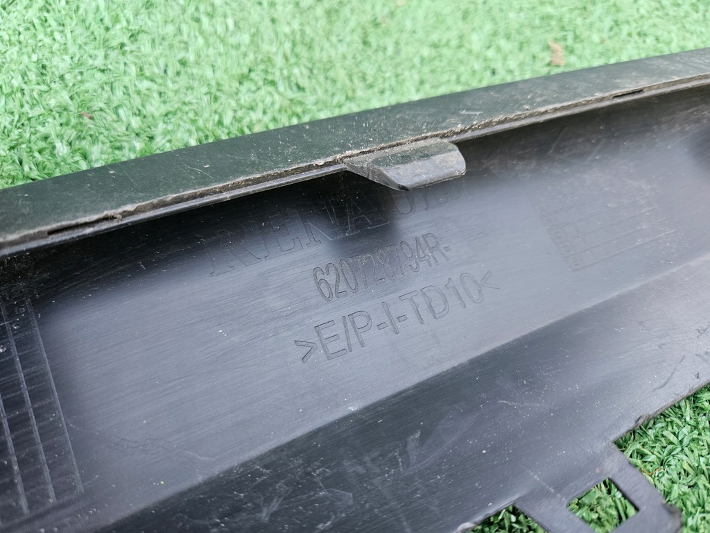 фото №14, Решітка радіатора решітка радіатора перед renault megane iii lift