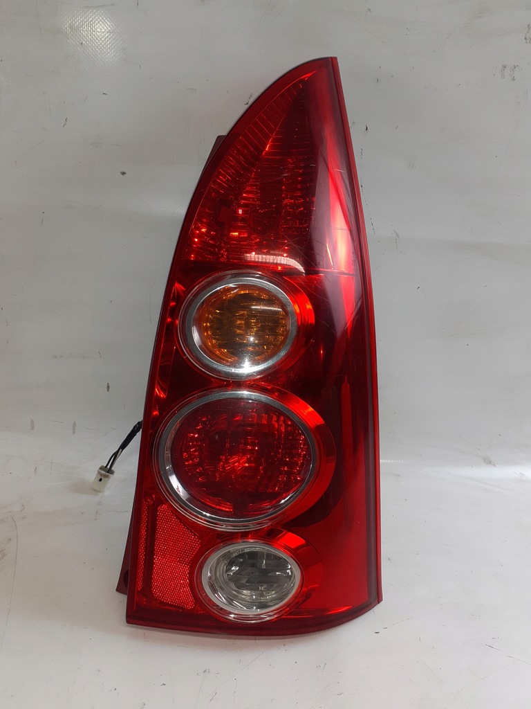 фото №1, Задня права лампа mazda premacy lift