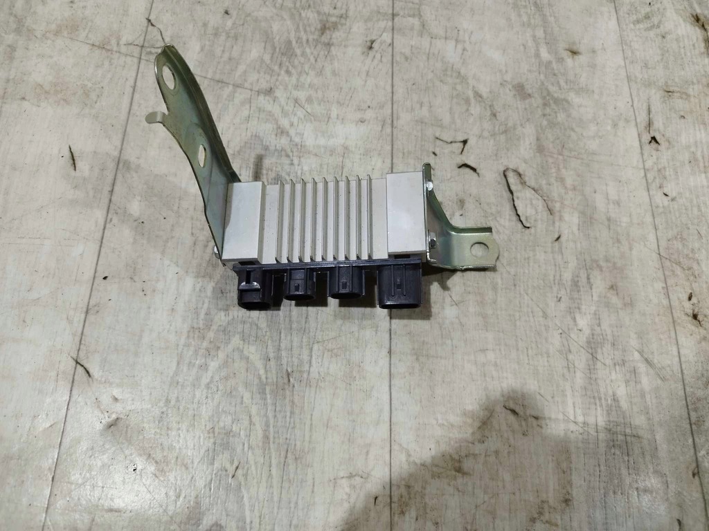 фото №1, Toyota aygo x 2022 модуль свеча