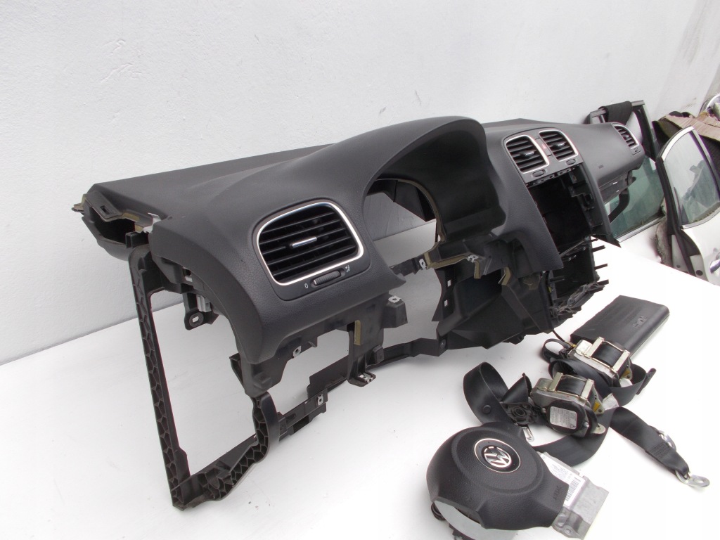 фото №11, Панель  панель приладів подушки безпеки ремені подушка безпеки подушки безпеки vw golf vi 6