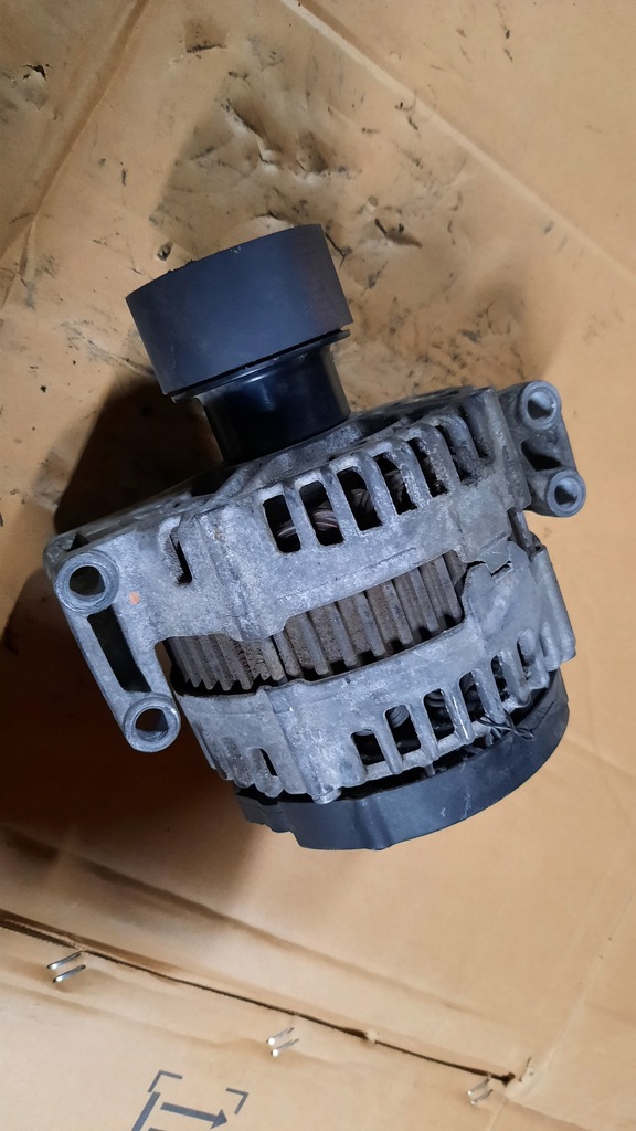 фото №1, Генератор volvo v70 0121715009 | 6g9n-10300-ma