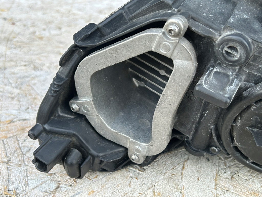 фото №10, Лампа правая перед bmw 5 gt f07 ксенон led 7199608