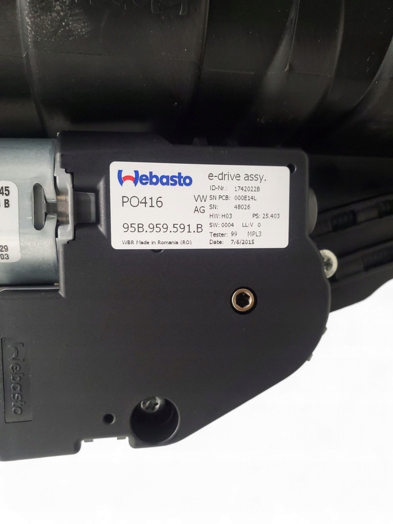 фото №9, Porsche macan 95b877041c люк