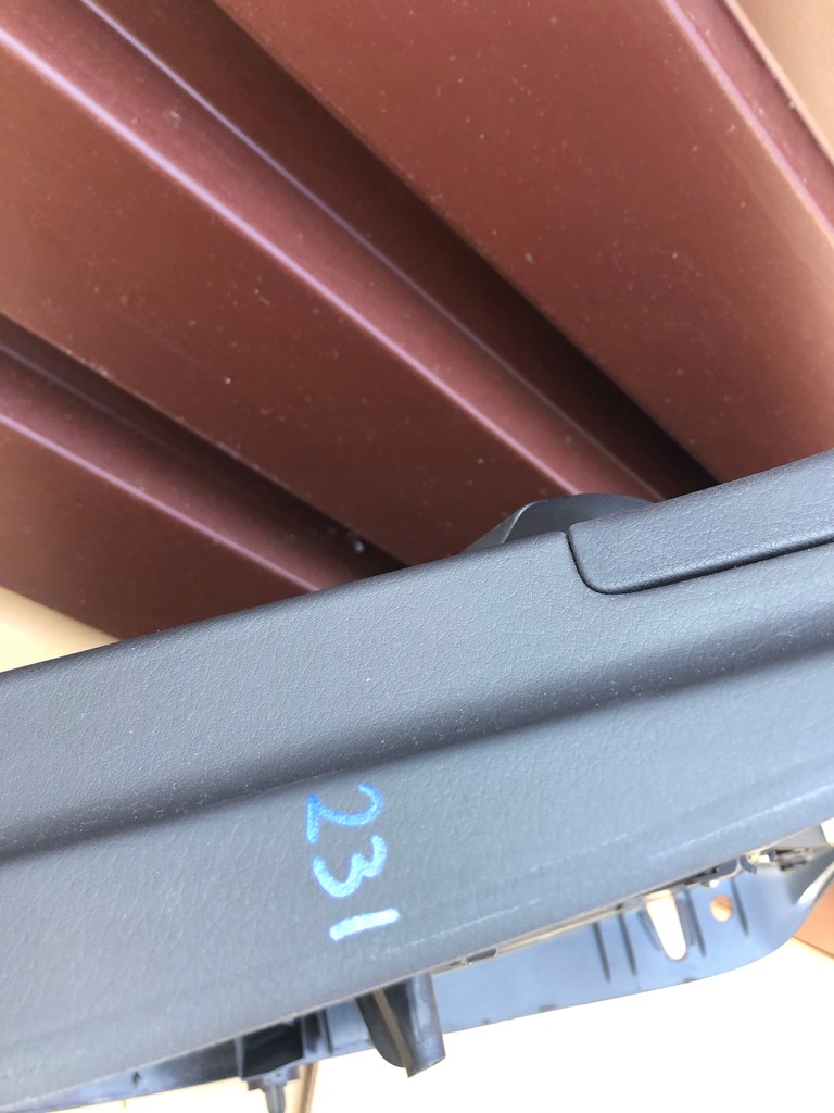 фото №6, Audi a6 c6 обшивка оббивка лівий задня 0231