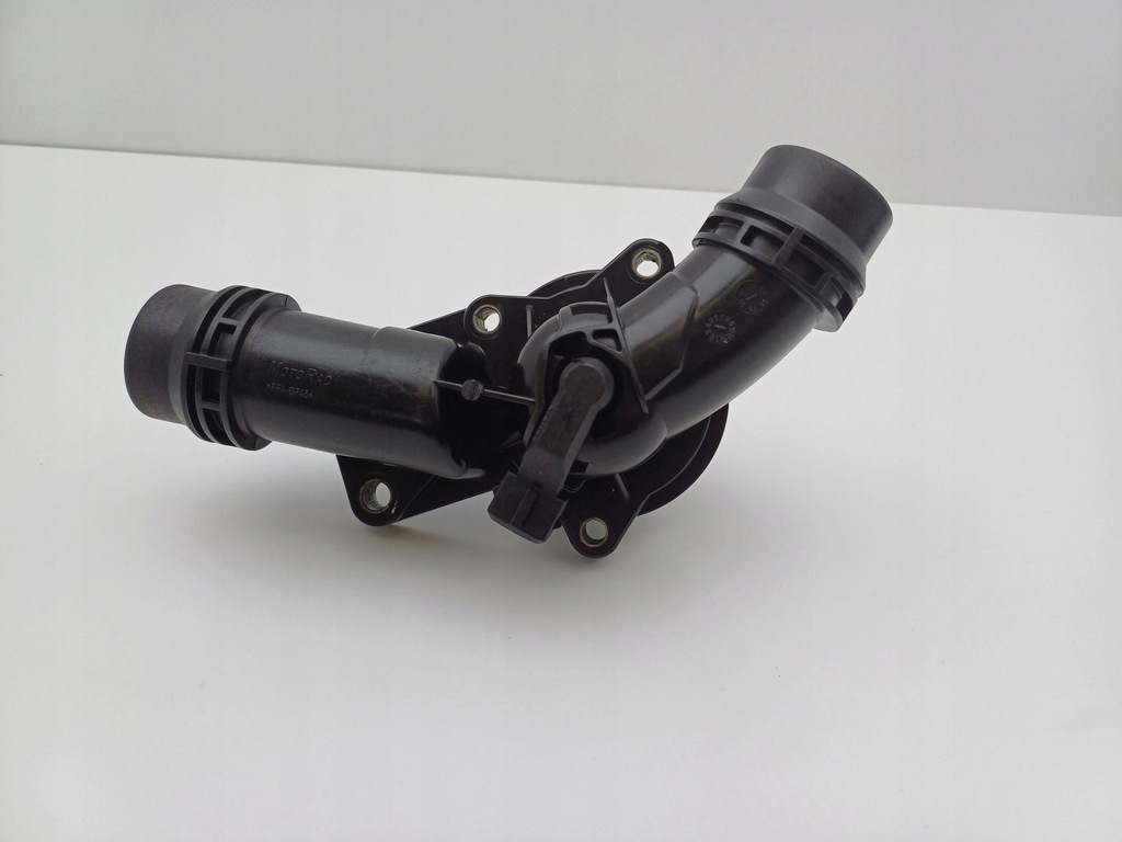 фото №1, Корпус термостата bmw e39 2.8 бензин nr30