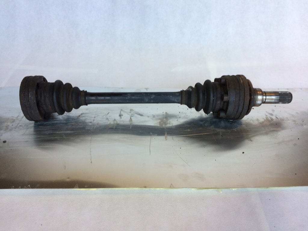 Купити Привідний вал bmw 524 bmw