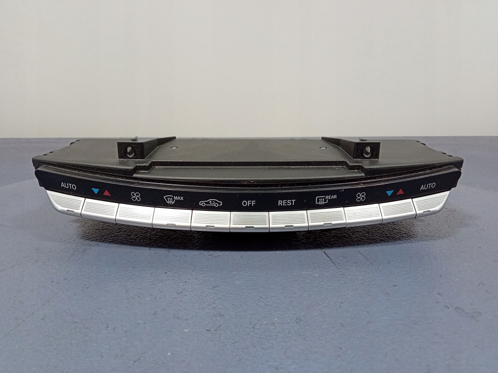 фото №1, Cl w216 s w221 панель кондиционера a2218704358