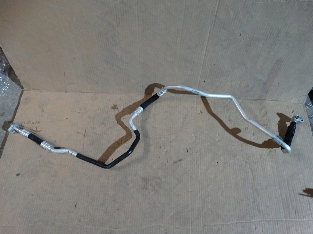 фото №1, Idealny шланг кондиционера porsche panamera 971 1