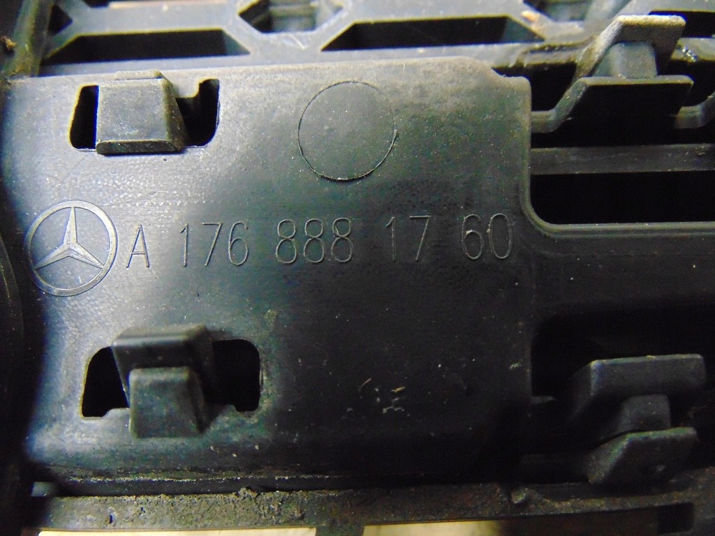 фото №16, Решітка радіатора решітка радіатора mercedes w176 amg a1768881760
