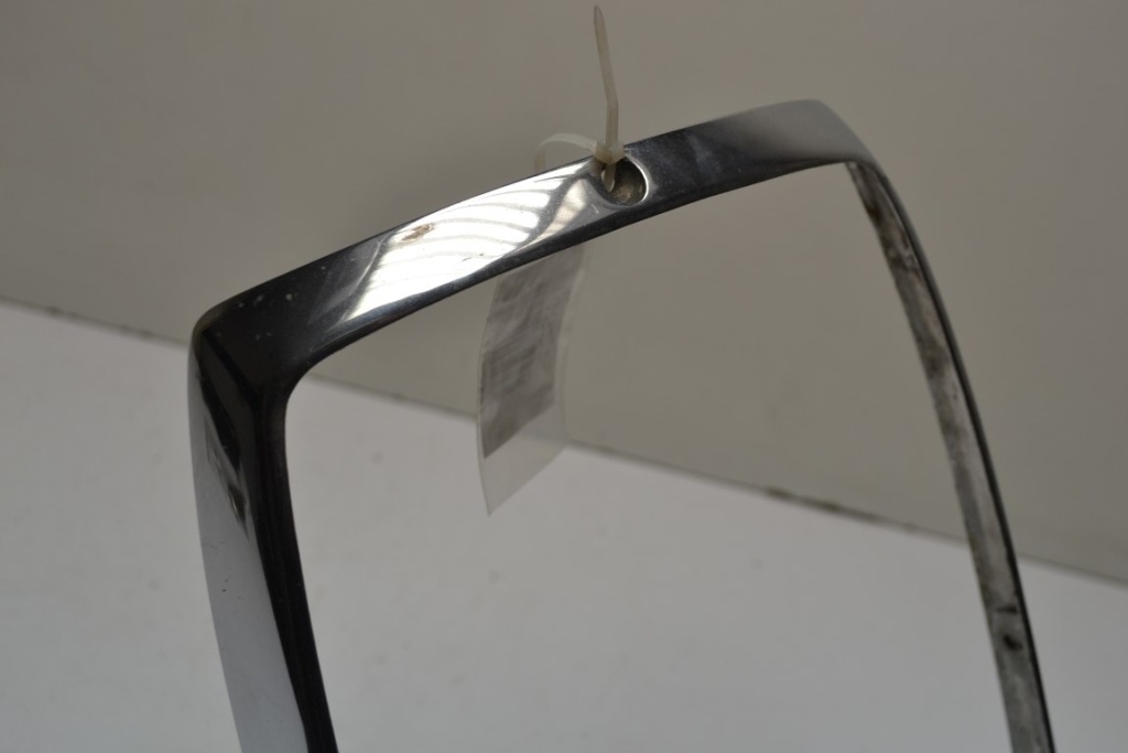 Mercedes w114 w115 рамка хром передньої лампи Зі Шроту