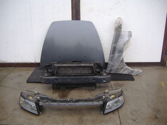 фото №1, Volvo v50 2.0d крыло правый передний перед