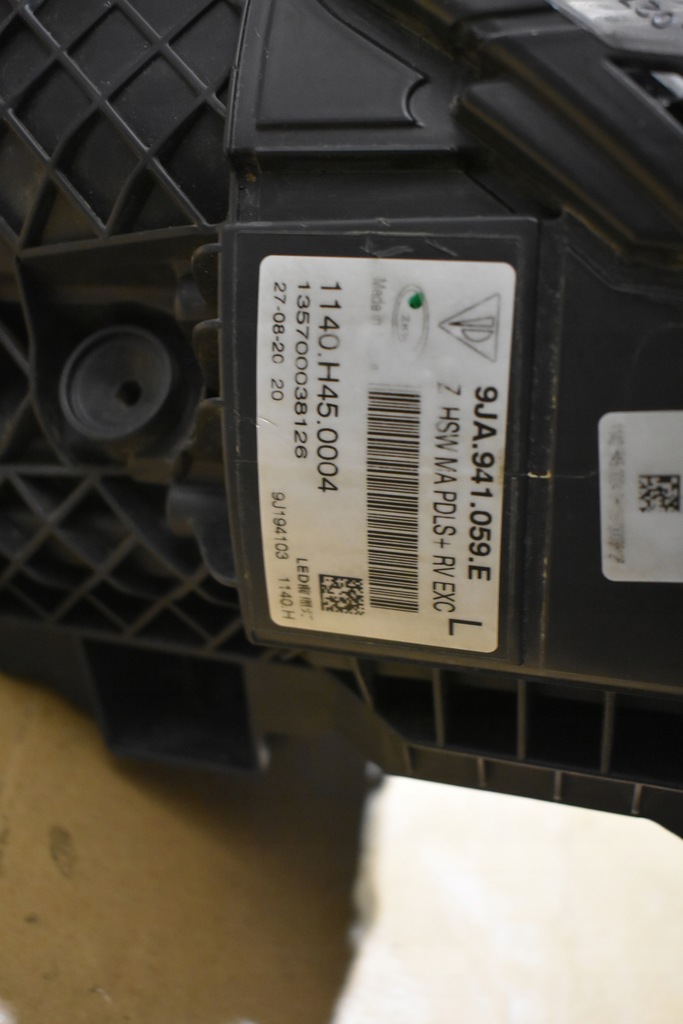 фото №11, Idealny kpl. лампы передние левая правая matrix porsche taycan 1