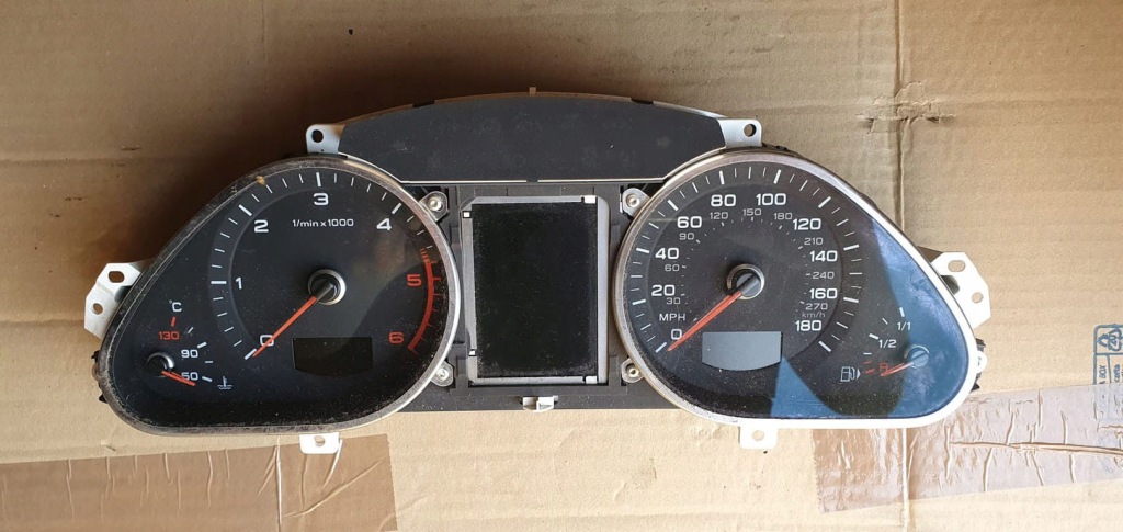 фото №1, Audi a6 c6 lift 2.0 счетчик 4f0920951f