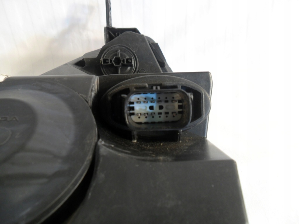 Лампа левый перед eu ford fiesta mk8 2017- h1bb-13w030-ce с Разборки