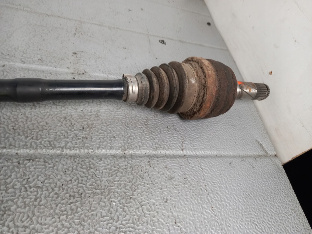 фото №3, Приводной вал задняя volvo xc70 2.4d5 08r kombi