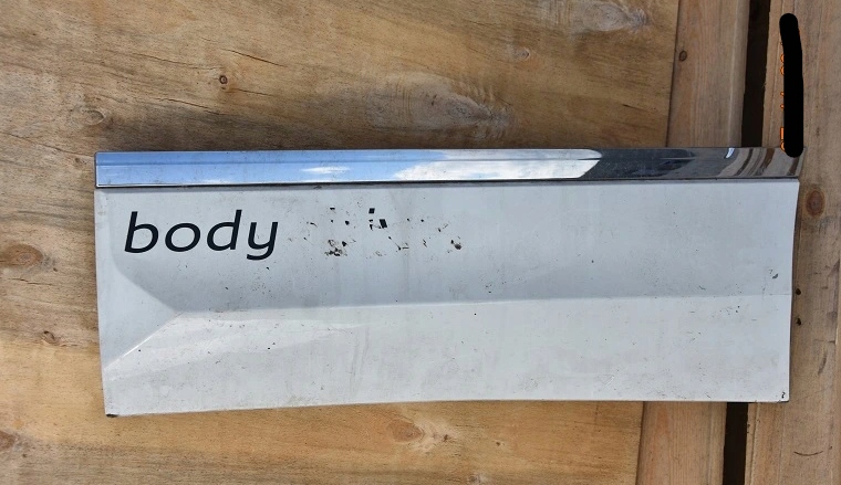 фото №1, Vw tiguan 5na молдинг двері r-line