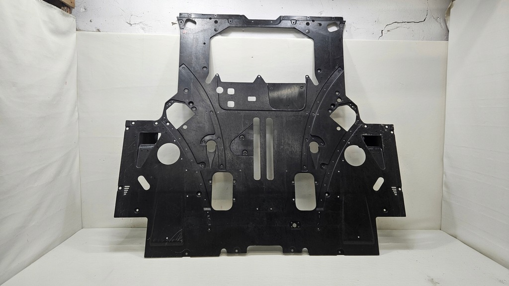 фото №8, Плита захист нижня задня задня ferrari sf90 864372