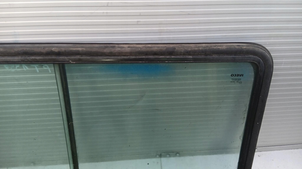 Стекло кузовная правый  iveco daily 2.3d 06r с Разборки