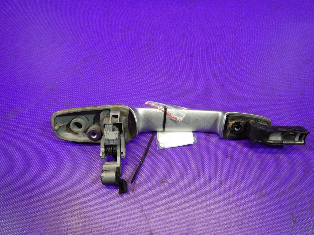 фото №2, Mazda 3 i bk 03-06 ручка перед права