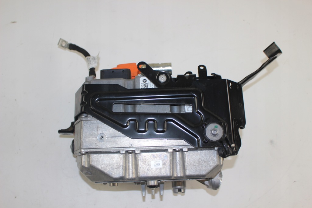 Bmw g30 инвертор преобразователь напряжения 9798799 Цена