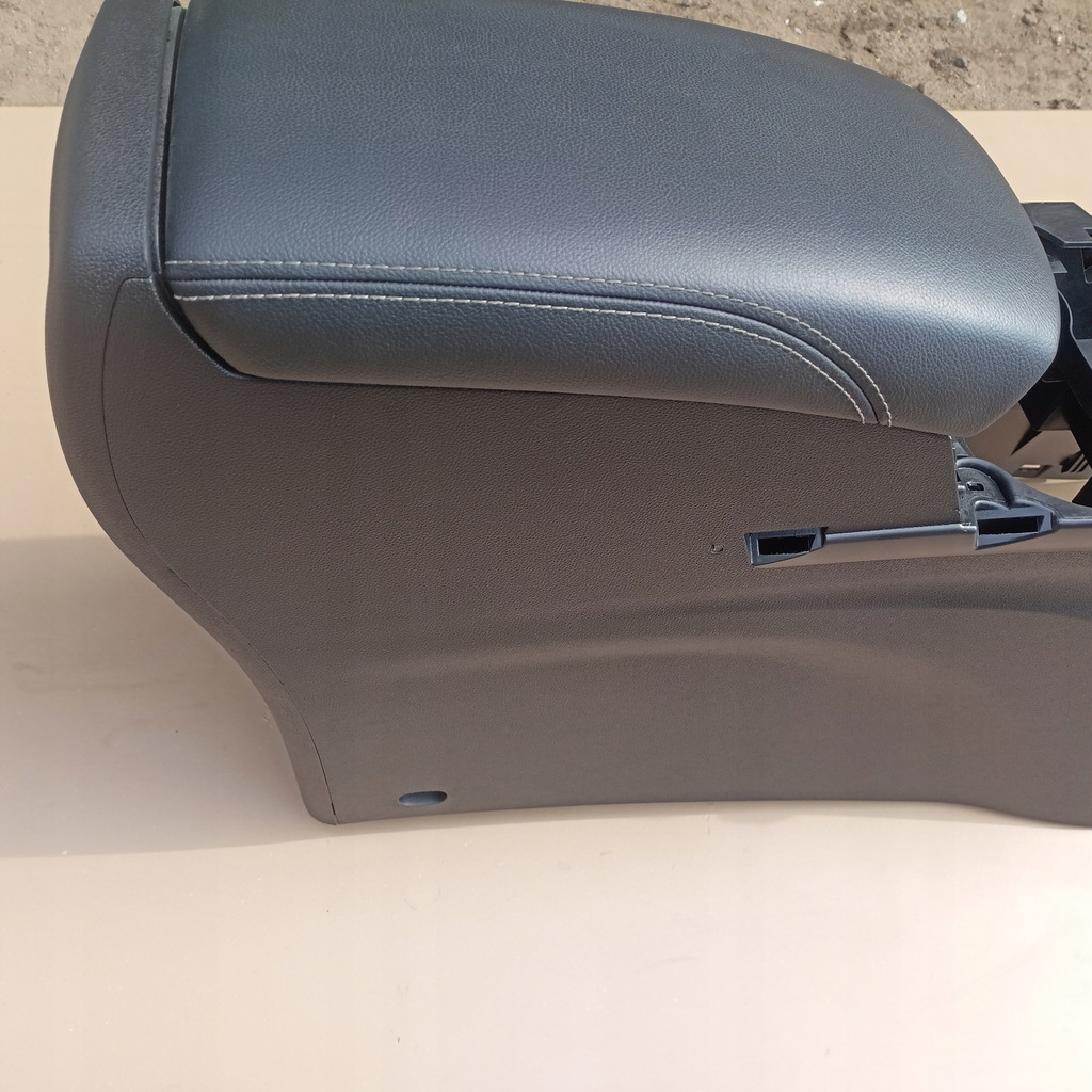 фото №6, Renault kadjar підлокітник