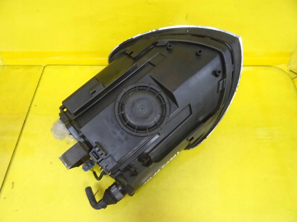 Купити Фара лампа правий перед ксенон lancia thesis 01-09r nr215 154926-00 nr21