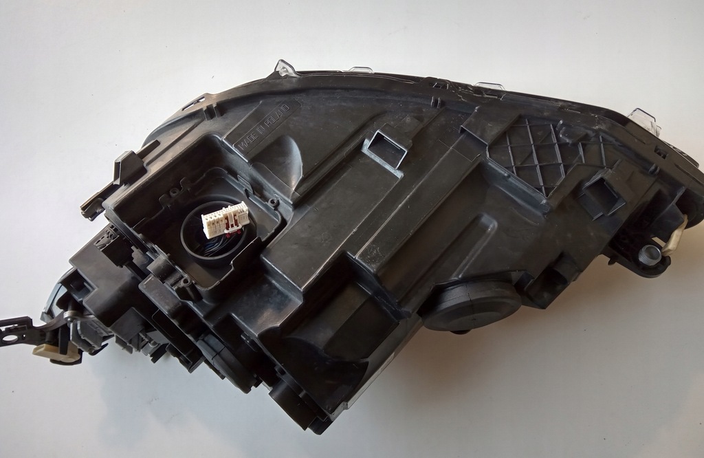 фото №15, Лампа права перед eu golf viii 8