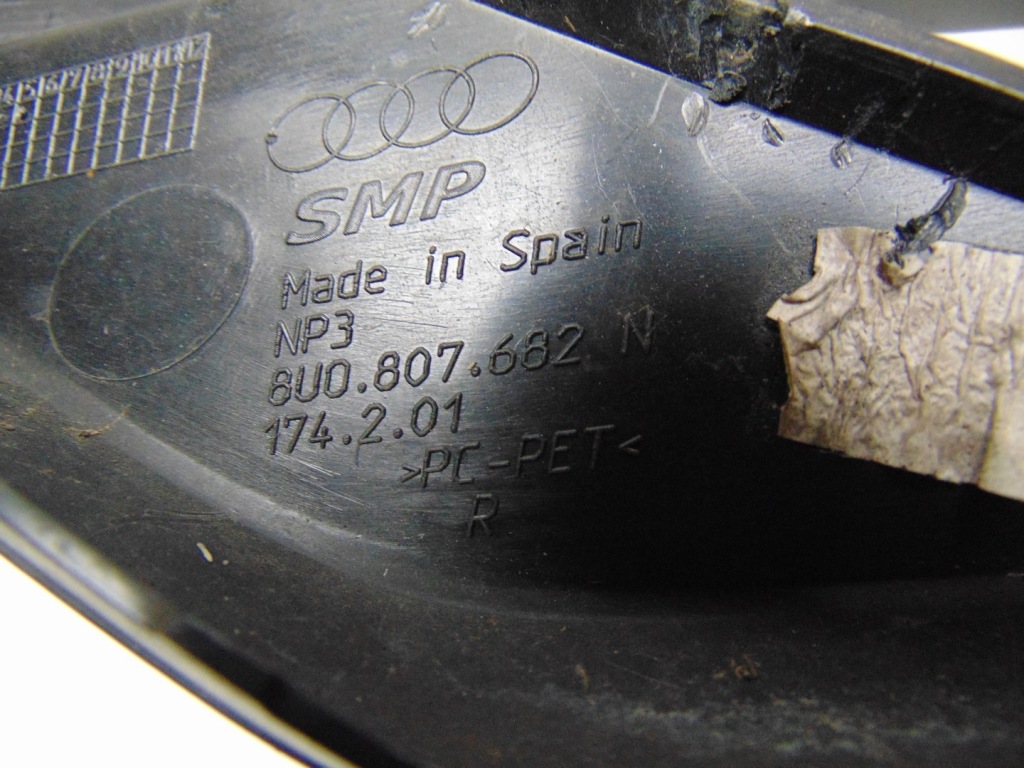 Решётка w бампер правая audi q3 ii 8u0807682n в Украине