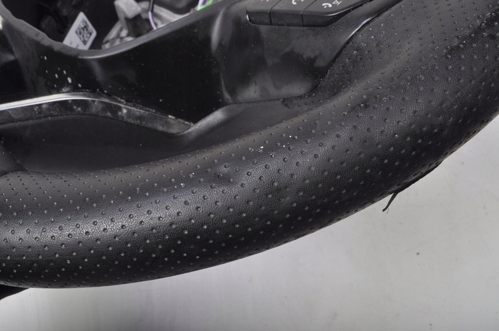 фото №13, Ford focus mk4 повітропровід шкіряний багатофункціональний