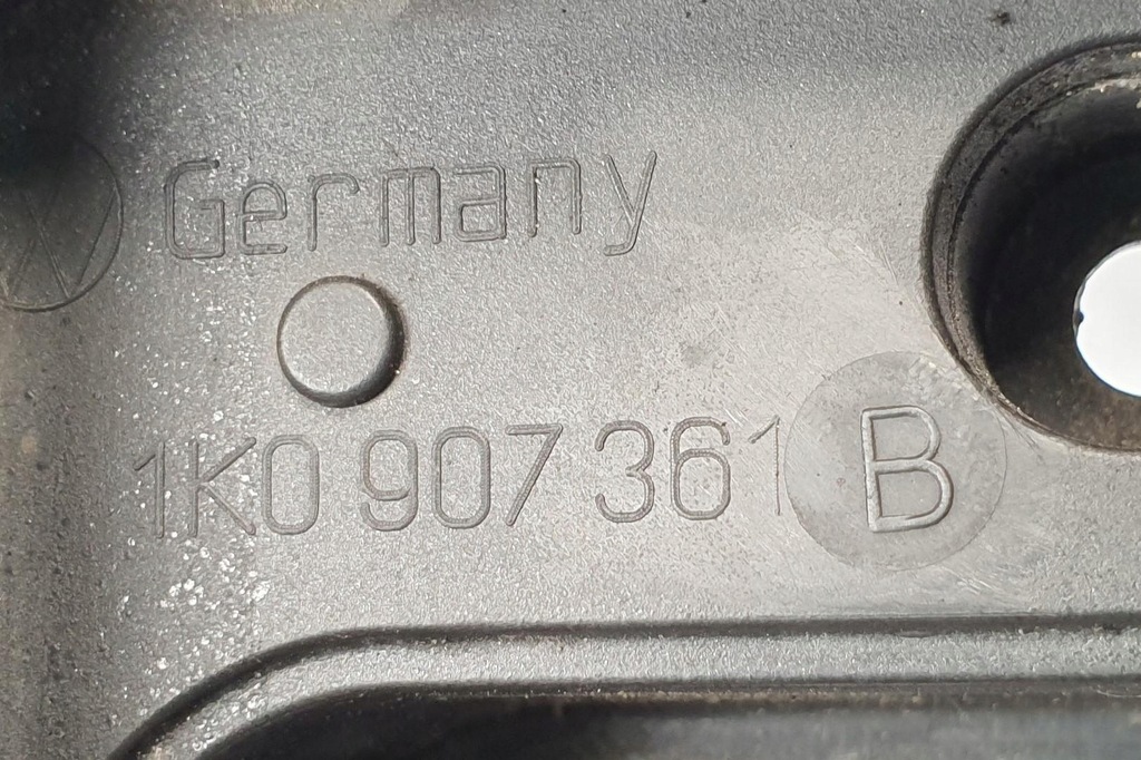 фото №8, Корпус коробка предохранителей vw golf v 1k0907361b