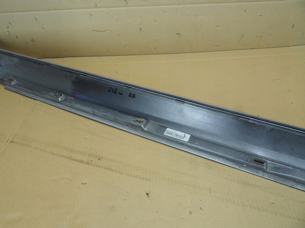 фото №14, Audi a6 c8 молдинг порог левая порог левый 4k0853855