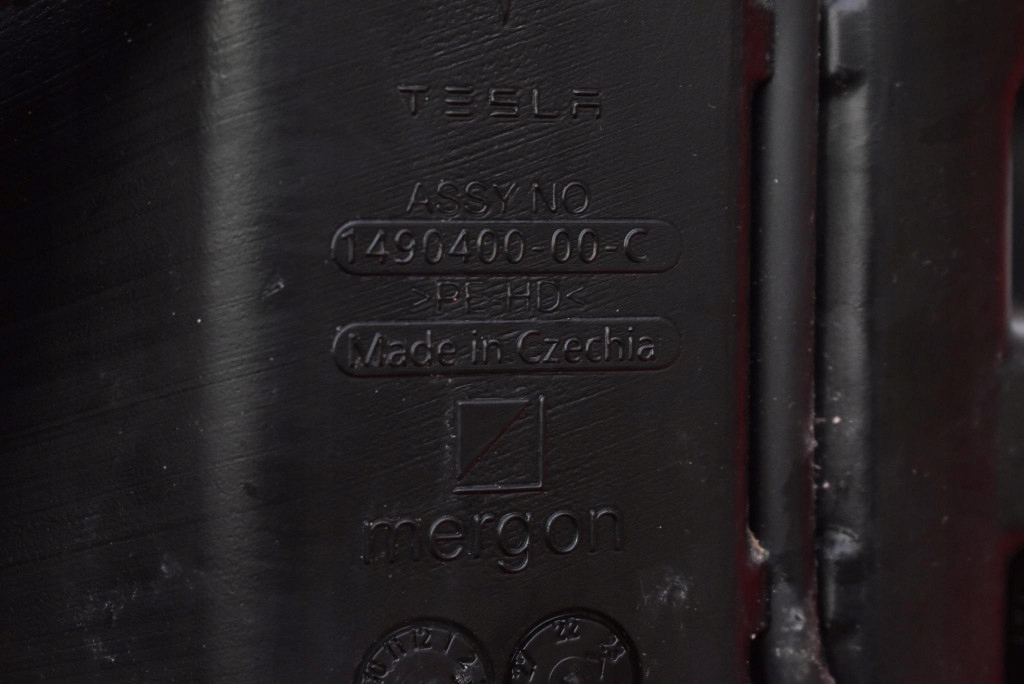 Бачок омивача 1490400-00-c tesla model y 78.4 kwh 514 km 20- Зі Шроту