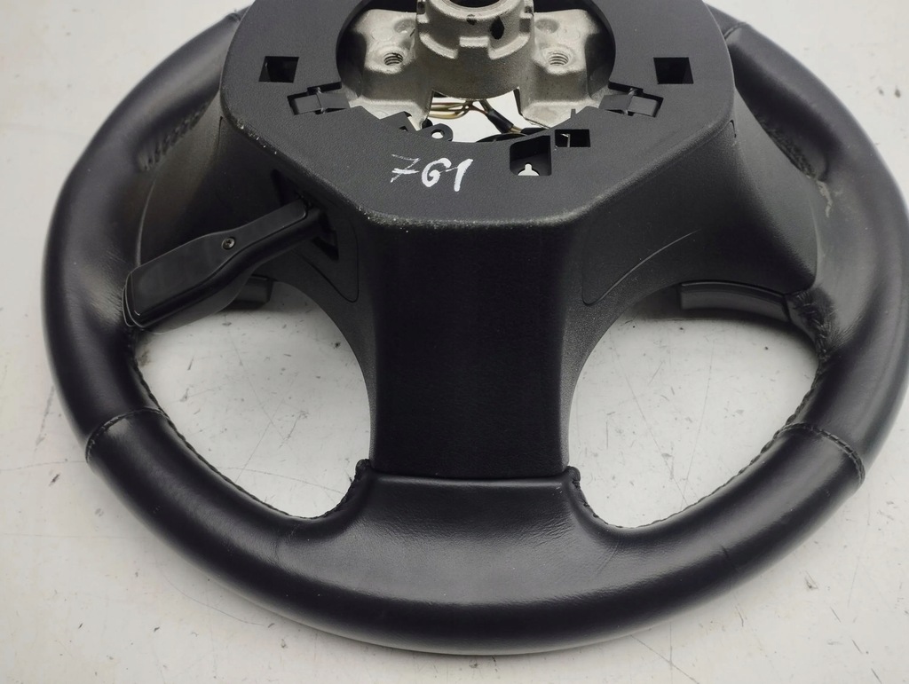 фото №8, Lexus is 220d-250-350 2006 воздуховод