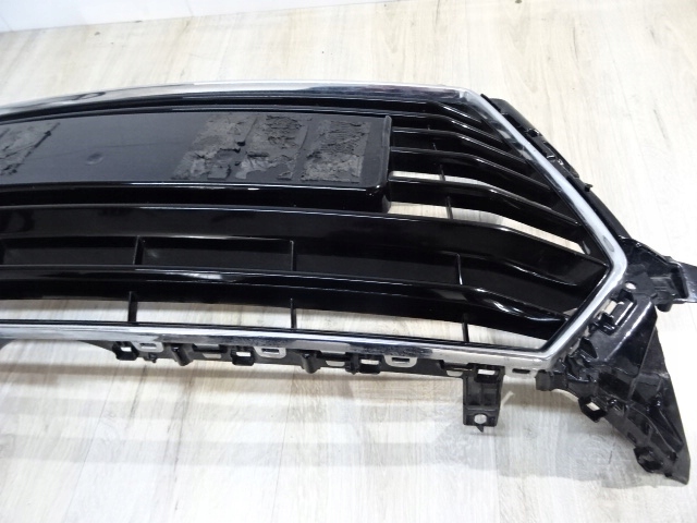 фото №7, Решітка радіатора бампера audi tt s-line 8s0 перед передній