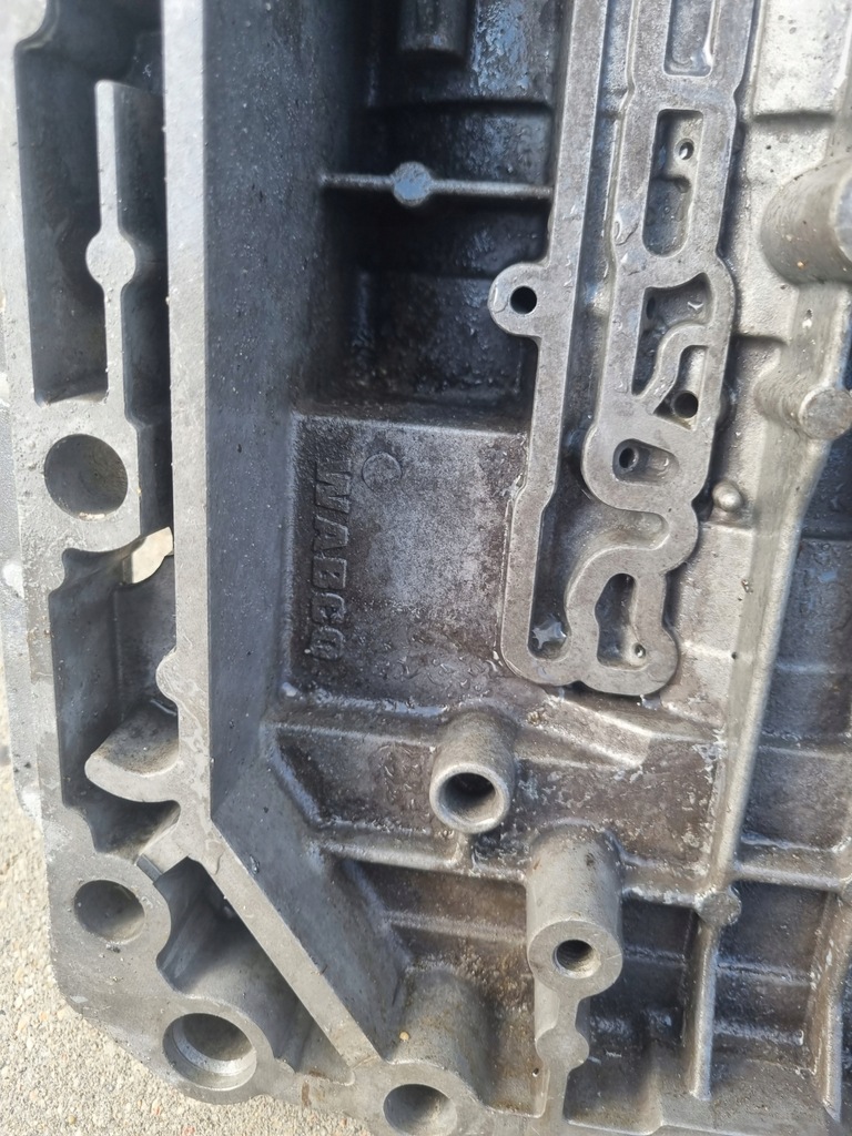 фото №8, Корпус основание выборщик коробки передач i-shift renault dxi volvo fh fm