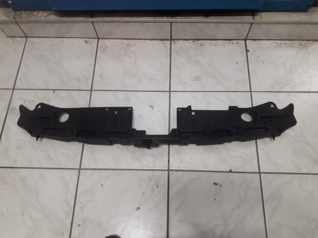 фото №1, Mazda 6 gl 2018-2024 перед решётка радиатора накладка верхний оригинал nowa