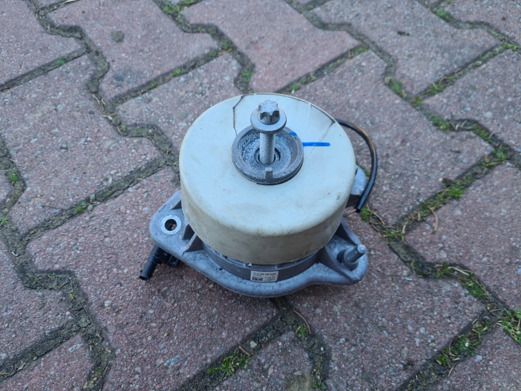 фото №1, Подушка двигателя правая mercedes s klasa w222 rwd