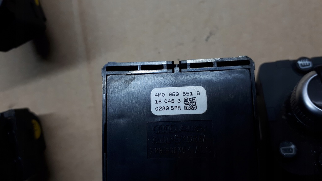 фото №12, A4 b9 8w перемикачі вікон перемикач 4x хром a5