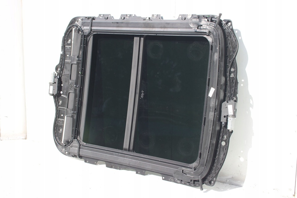 Audi q8 rsq8 дах скляний solar панорама 4m8877041d 4m8 877 041 d szyberdac Ціна