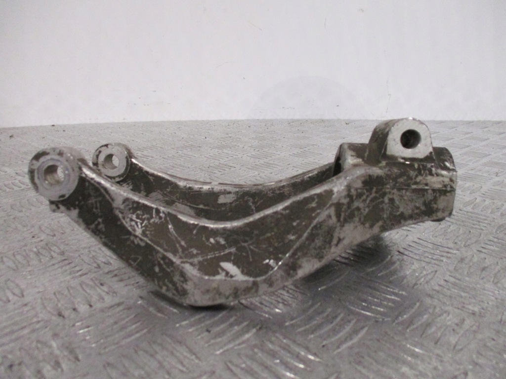 Вилка кронштейн генератора alfa romeo 147 60659530 Оригинал