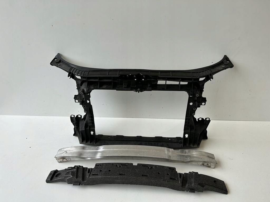 Купити Audi a3 8p0 рестайлінг  ремінь передній балка абсорбер