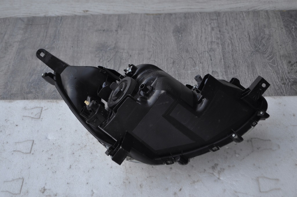 фото №13, Лампа левая mitsubishi space star ii 2 13-19 w0563