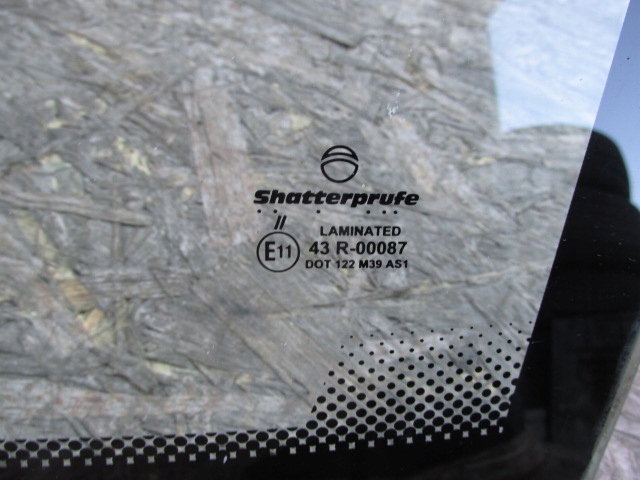 Купити Ssangyong rodius ii es turismo 2015r скло перед передня