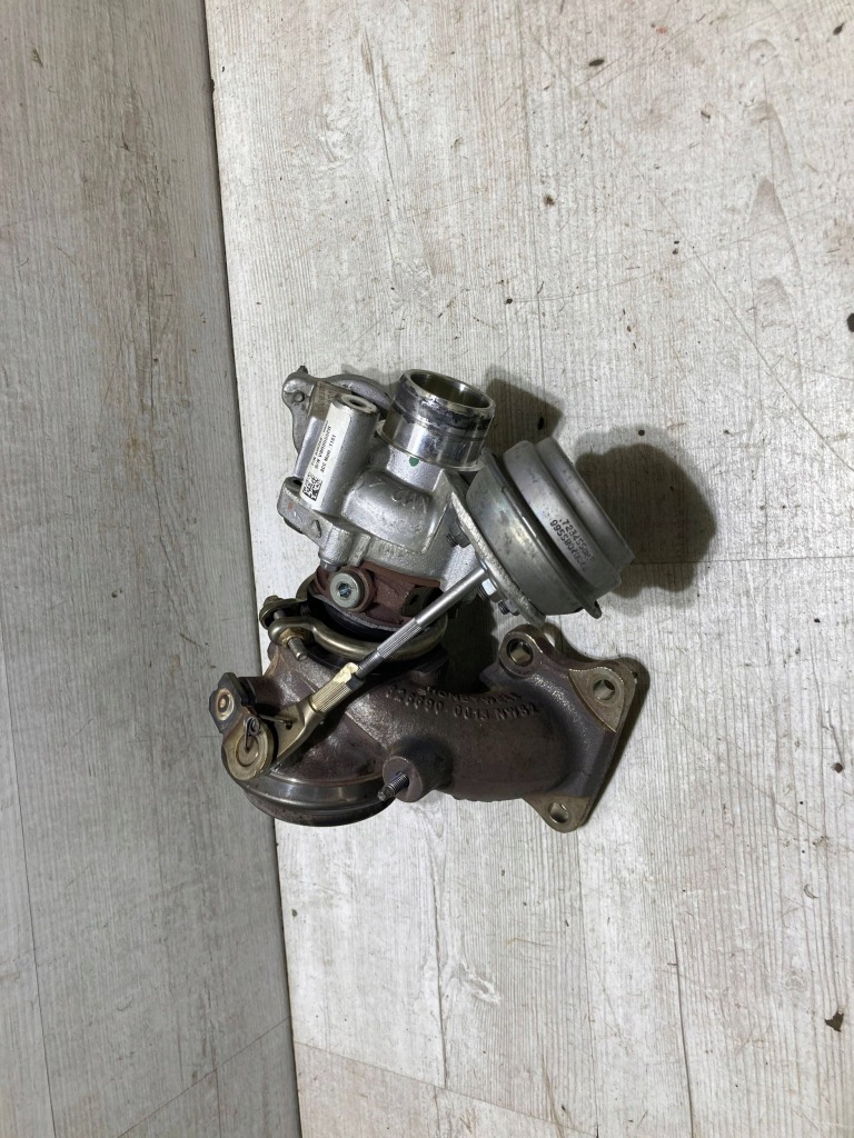 Купити Opel crossland x 2018 турбонагнітач 1,2